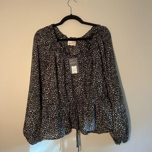 Universal Thread Monochrome Patterned Blouse